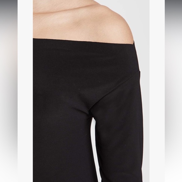 Off the shoulder Top - Picture 6 of 7